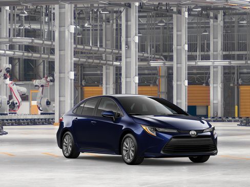 New 2026 Toyota Corolla LE w/ LE Premium Package FWD image 15