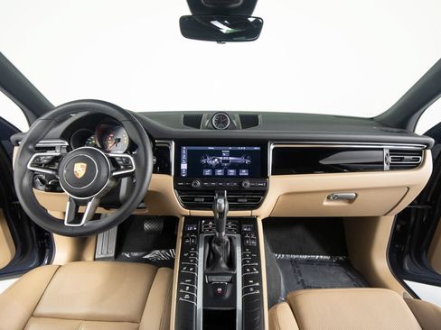 Certified 2021 Porsche Macan S AWD/4WD image 38