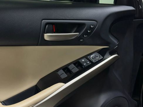 Used 2020 Lexus IS 300 AWD w/ Premium Package image 11