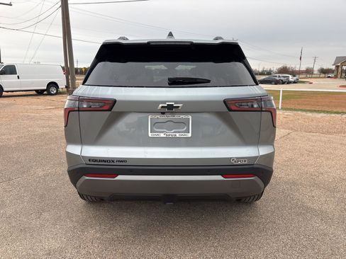 New 2026 Chevrolet Equinox LT w/ Midnight Edition image 4