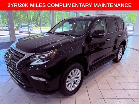 Used 2023 Lexus GX 460 Premium w/ Premium Package AWD/4WD image 3