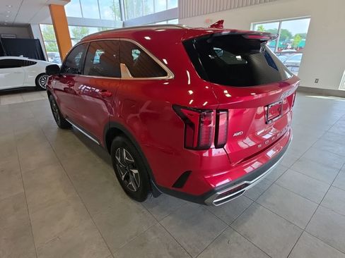 Used 2022 Kia Sorento S AWD/4WD image 13