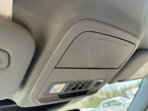 Used 2023 Ford Explorer Limited w/ Limited Technology Package image 27