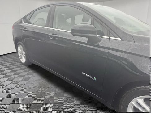 Used 2018 Ford Fusion S FWD image 10