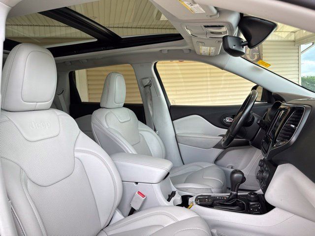 Used 2020 Jeep Cherokee Limited AWD/4WD image 13