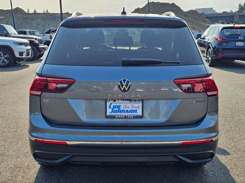 Used 2022 Volkswagen Tiguan SE AWD/4WD image 6