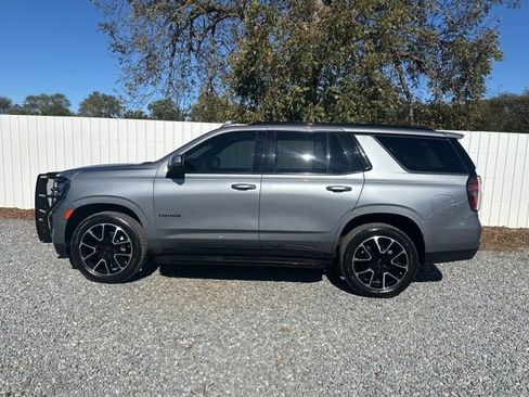 Used 2022 Chevrolet Tahoe RST w/ Luxury Package image 2