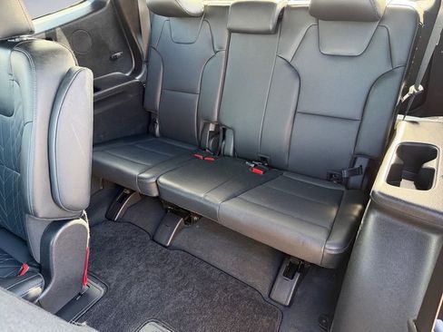 Used 2024 Kia Telluride EX X-Line image 12