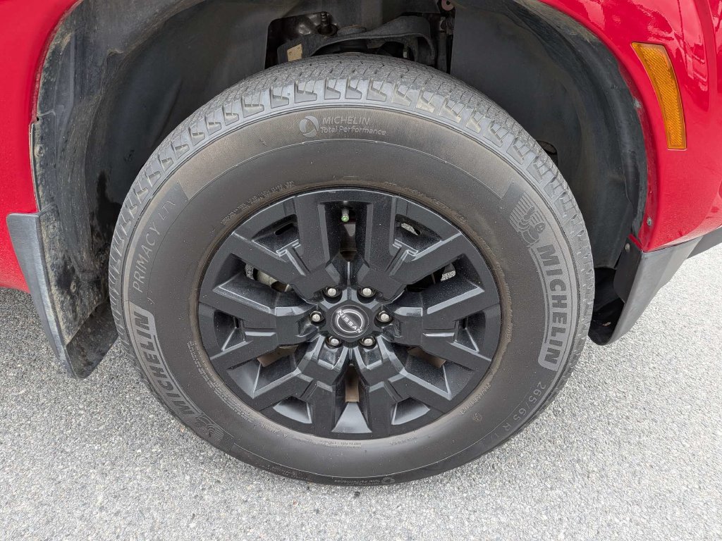 Used 2023 Nissan Frontier SV w/ SV Convenience Package RWD image 11