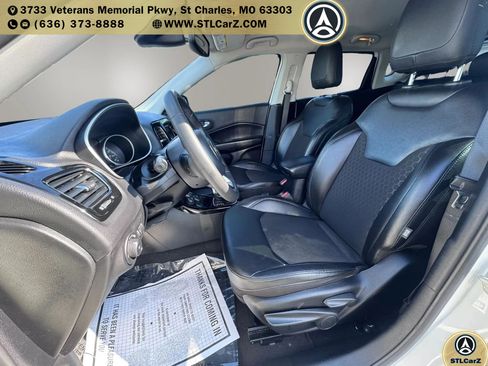 Used 2021 Jeep Compass Latitude AWD/4WD image 9