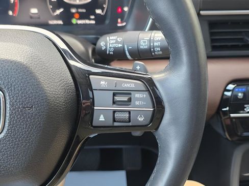 Used 2023 Honda Pilot Elite image 27