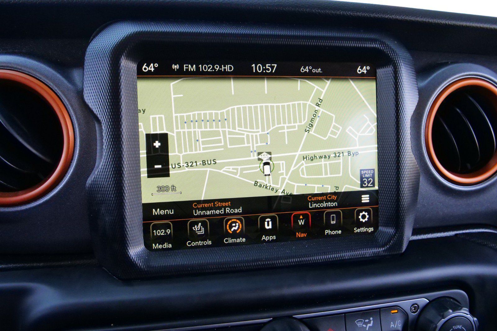 Used 2023 Jeep Gladiator Mojave w/ Cold Weather Group AWD/4WD image 24
