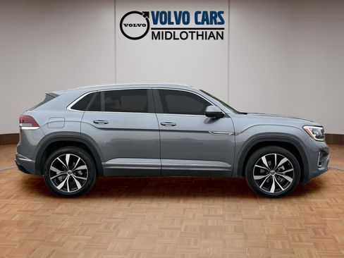 Used 2024 Volkswagen Atlas Cross Sport SEL Premium R-Line image 19