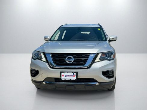 Used 2020 Nissan Pathfinder SL image 2