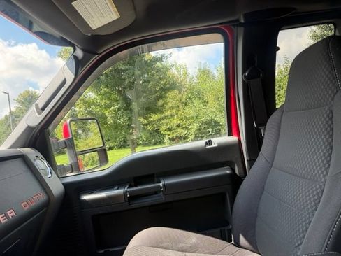 Used 2009 Ford F250 4x4 SuperCab Super Duty image 12