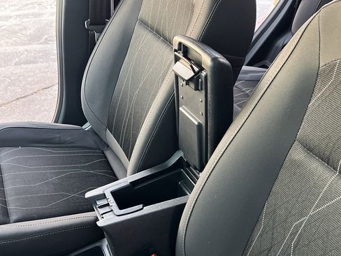 Used 2020 Ford EcoSport SE w/ SE Convenience Package image 19