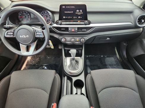 Used 2023 Kia Forte LXS w/ LXS Technology Package image 30