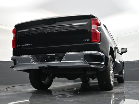 Used 2022 Chevrolet Silverado 1500 LTZ image 28