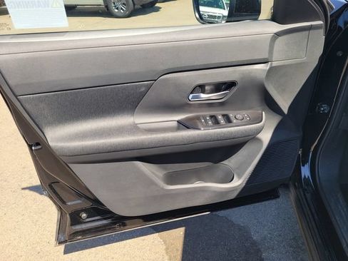 New 2026 Nissan Kicks SV w/ Cold Weather Package FWD image 9
