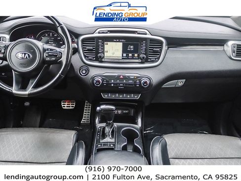 Used 2016 Kia Sorento SX image 11