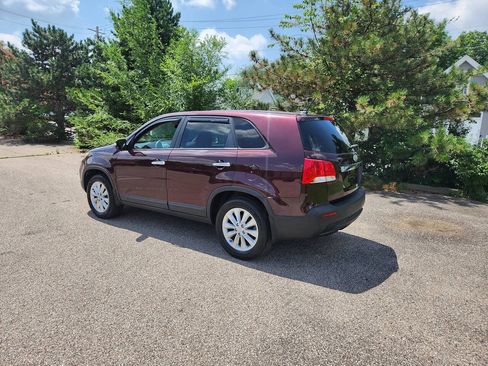Used 2013 Kia Sorento LX FWD image 21