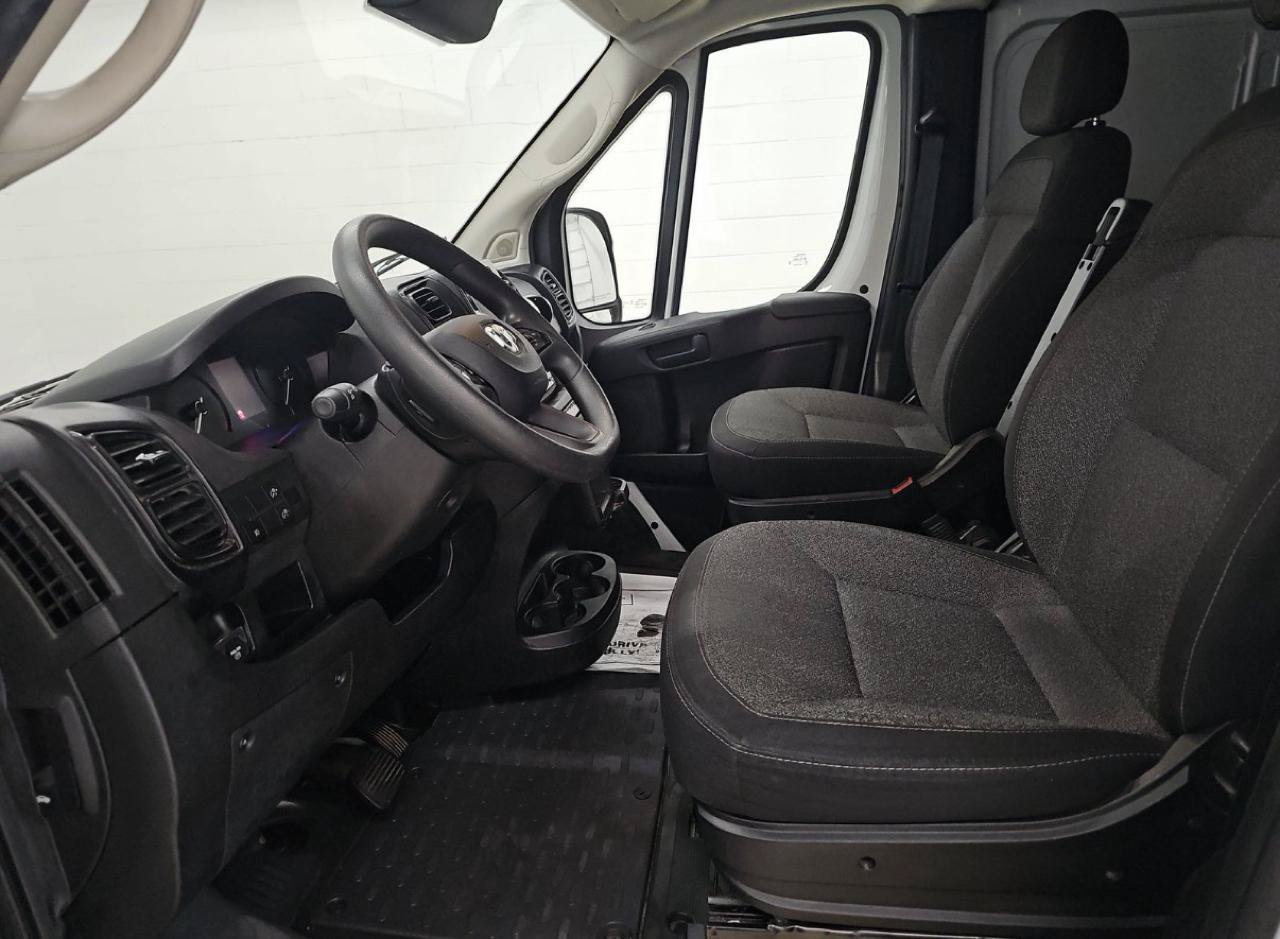 Used 2024 RAM ProMaster 2500 w/ Convenience Group FWD image 8
