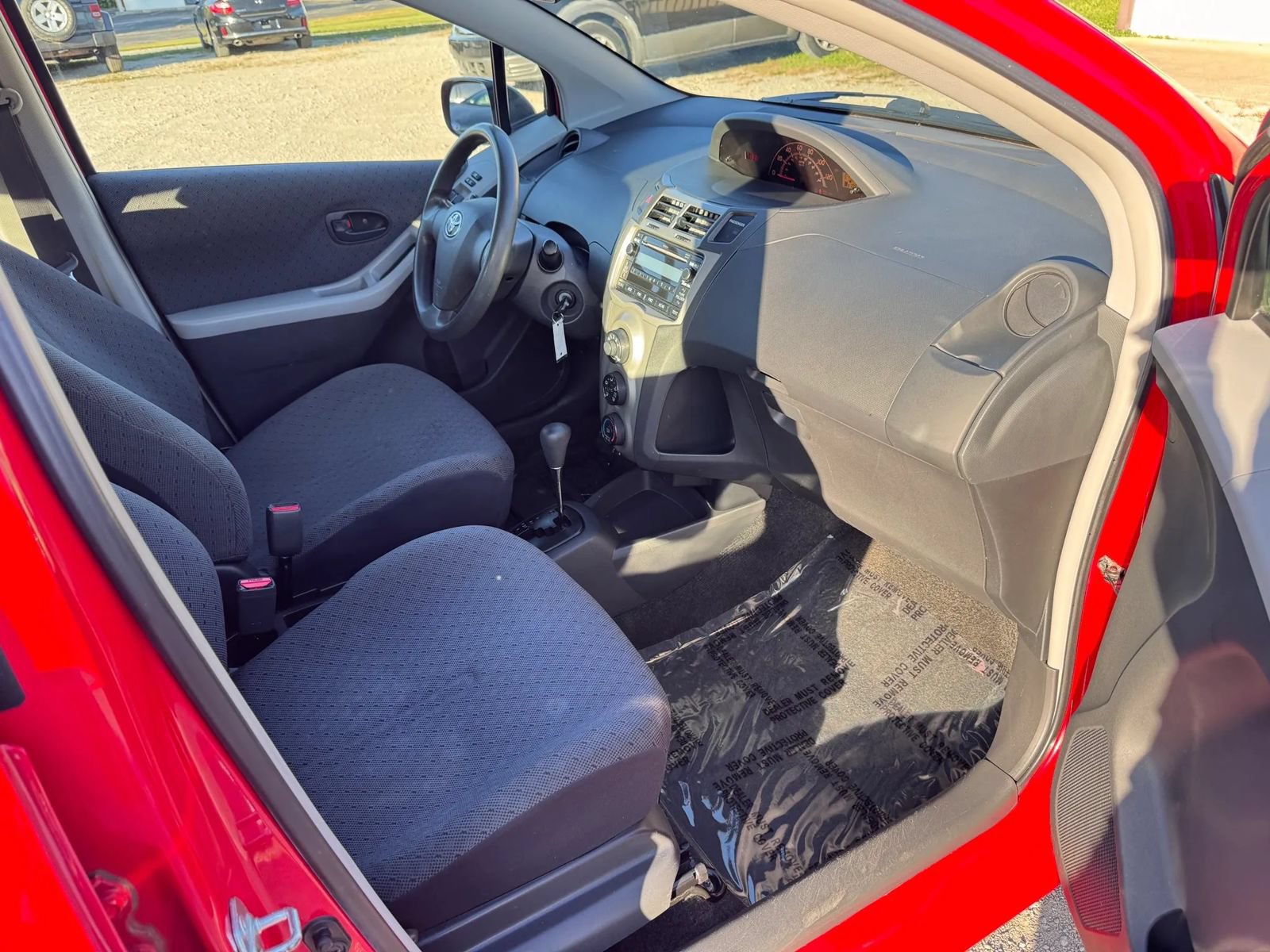 Used 2010 Toyota Yaris 4-Door Hatchback w/ PWR Pkg w/Steel Wheels FWD image 22