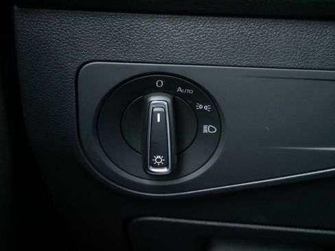 Certified 2024 Volkswagen Tiguan SE R-Line image 26