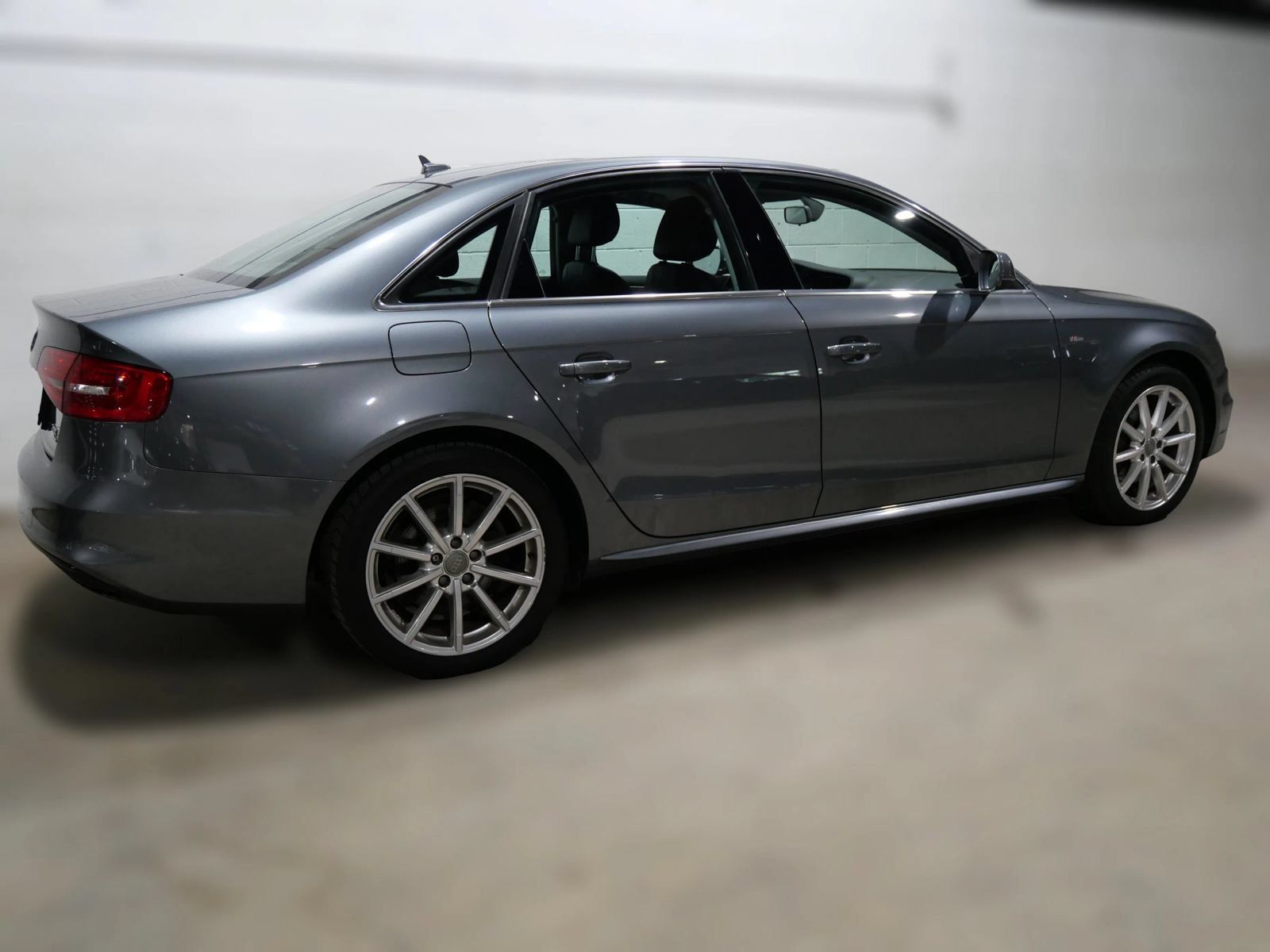 Used 2015 Audi A4 2.0T Premium w/ Audi MMI Navigation AWD/4WD image 6