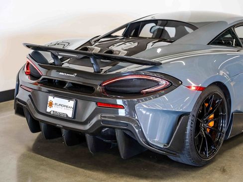 Used 2019 McLaren 600LT RWD image 25