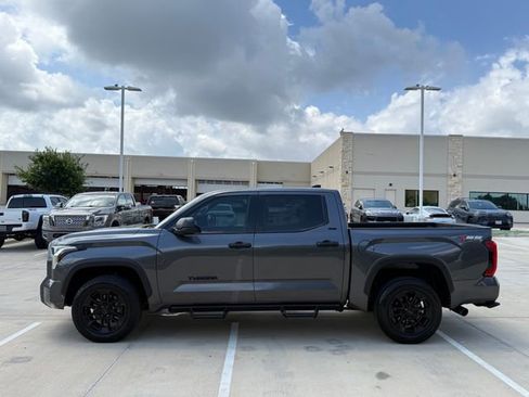Used 2023 Toyota Tundra SR5 AWD/4WD image 7