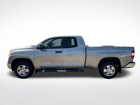 Used 2015 Toyota Tundra SR5 AWD/4WD image 6