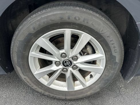 Used 2025 Toyota Camry LE AWD/4WD image 46