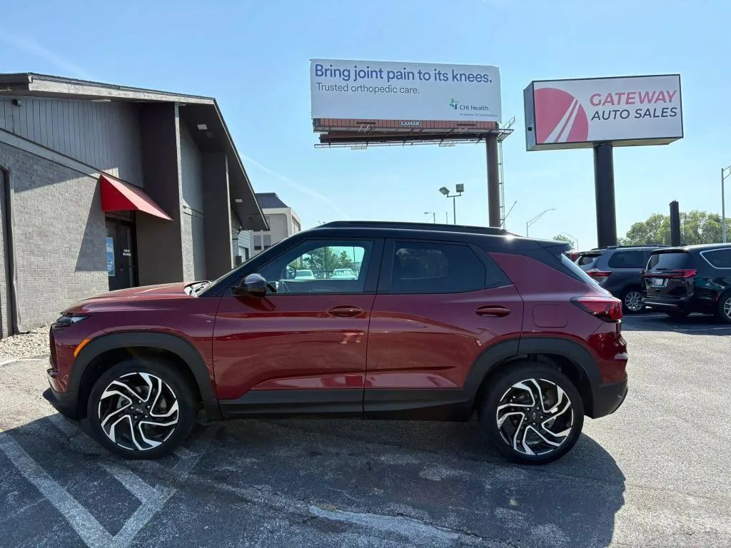 Used 2024 Chevrolet TrailBlazer RS AWD/4WD image 2
