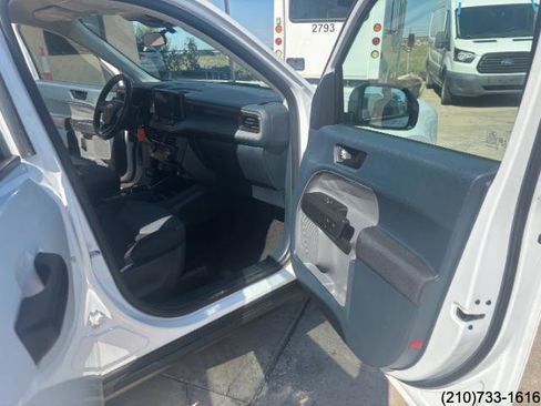 Used 2022 Ford Maverick XL image 25