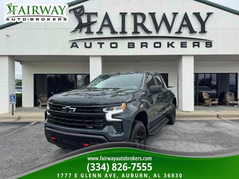 Used 2026 Chevrolet Silverado 1500 LT Trail Boss w/ Convenience Package II AWD/4WD image 1