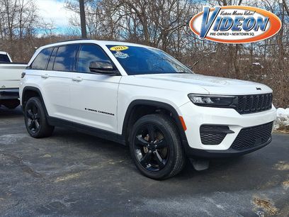 Used 2023 Jeep Grand Cherokee Altitude