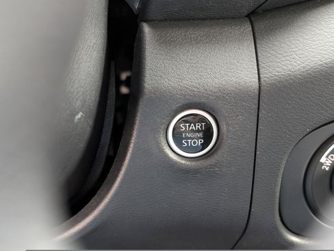 Used 2023 Nissan Frontier S w/ Technology Package image 18