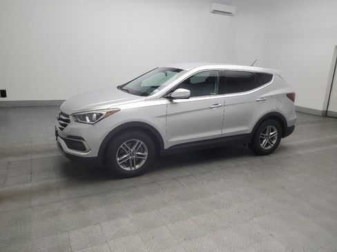 Used 2018 Hyundai Santa Fe Sport FWD image 2