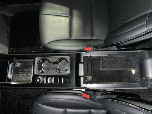 Certified 2025 Lincoln Corsair AWD w/ Equipment Group 101A image 24