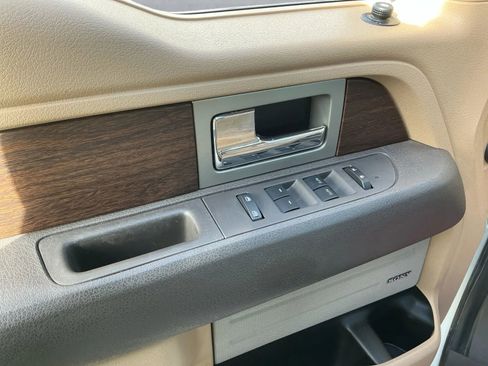 Used 2014 Ford F150 Lariat w/ Equipment Group 502A Luxury image 9