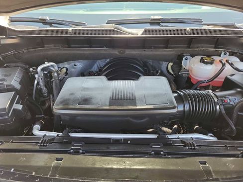 Used 2025 Chevrolet Tahoe LT image 5