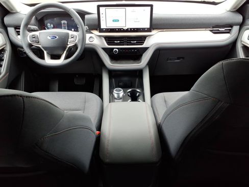 New 2026 Ford Explorer Active AWD/4WD image 10