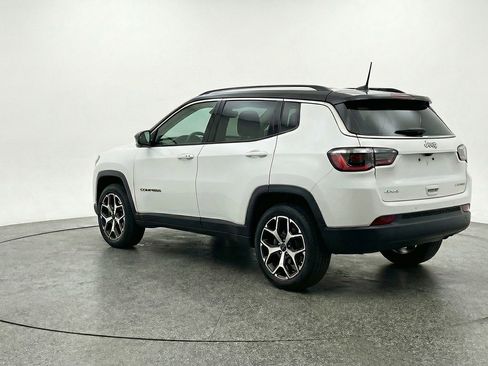Used 2025 Jeep Compass Limited AWD/4WD image 6