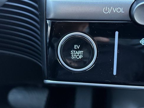 New 2026 Hyundai Ioniq 5 SE image 19