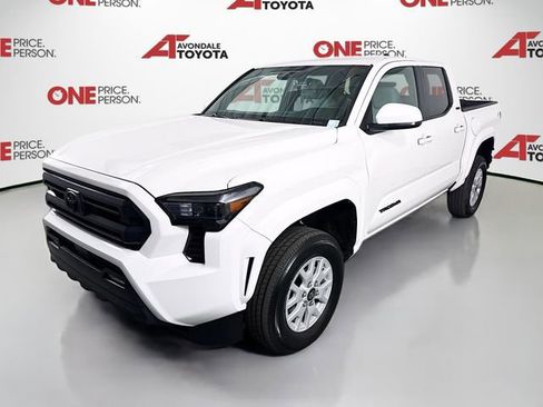 Certified 2026 Toyota Tacoma SR5 image 3