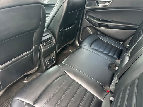 Certified 2020 Ford Edge SEL w/ Convenience Package image 4