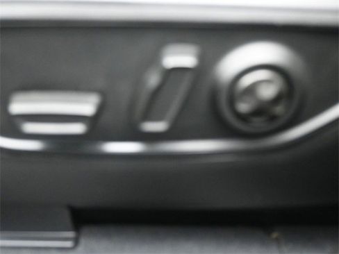 Used 2023 Jeep Grand Cherokee Limited w/ Luxury Tech Group II image 33