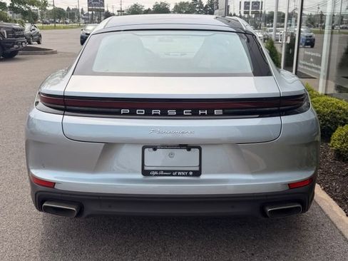 Used 2024 Porsche Panamera RWD image 5