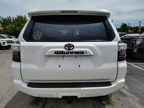 Used 2024 Toyota 4Runner SR5 Premium w/ Moonroof Package AWD/4WD image 5